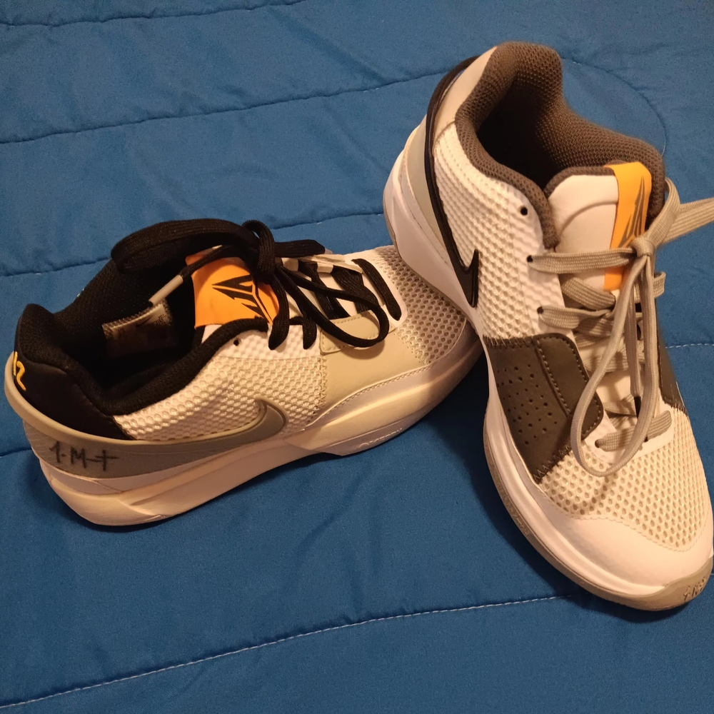 NIKE JA 1 LOWTOP SNEAKERS